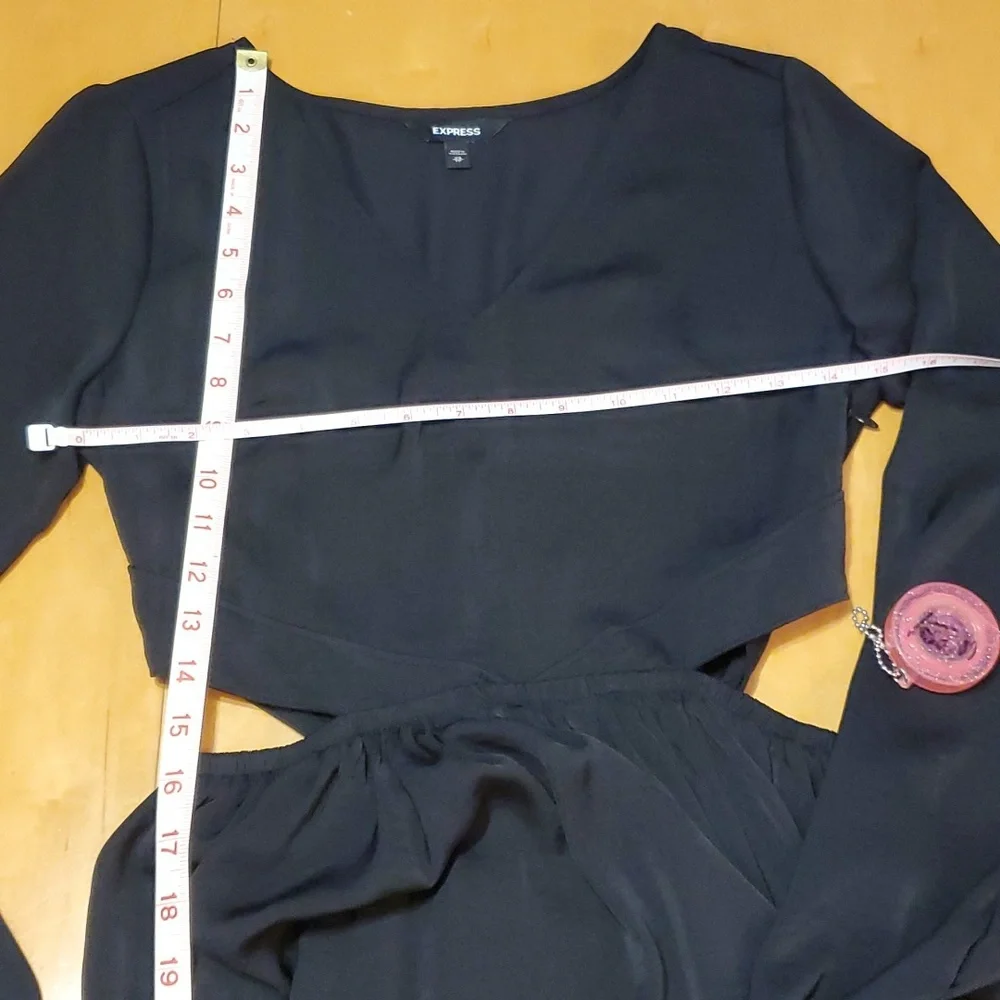 Express XS High Low Black Dress 🤩 100% polyster- lightweight & flowy design - Picture 5 of 11